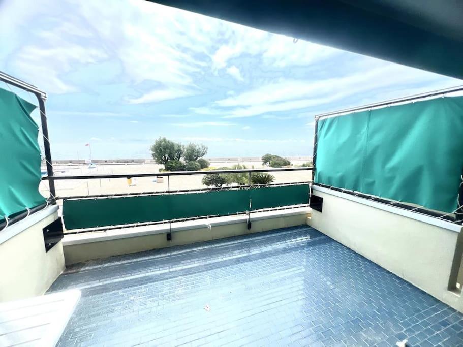 Suite Levante 56 - Fronte Mare Sanremo Ospedaletti Kültér fotó